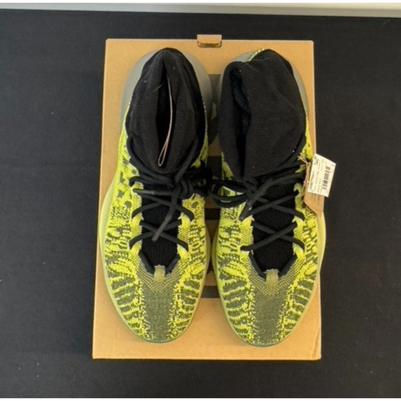 Size 11 - adidas Yeezy Basketball Knit Energy Glow main image 9